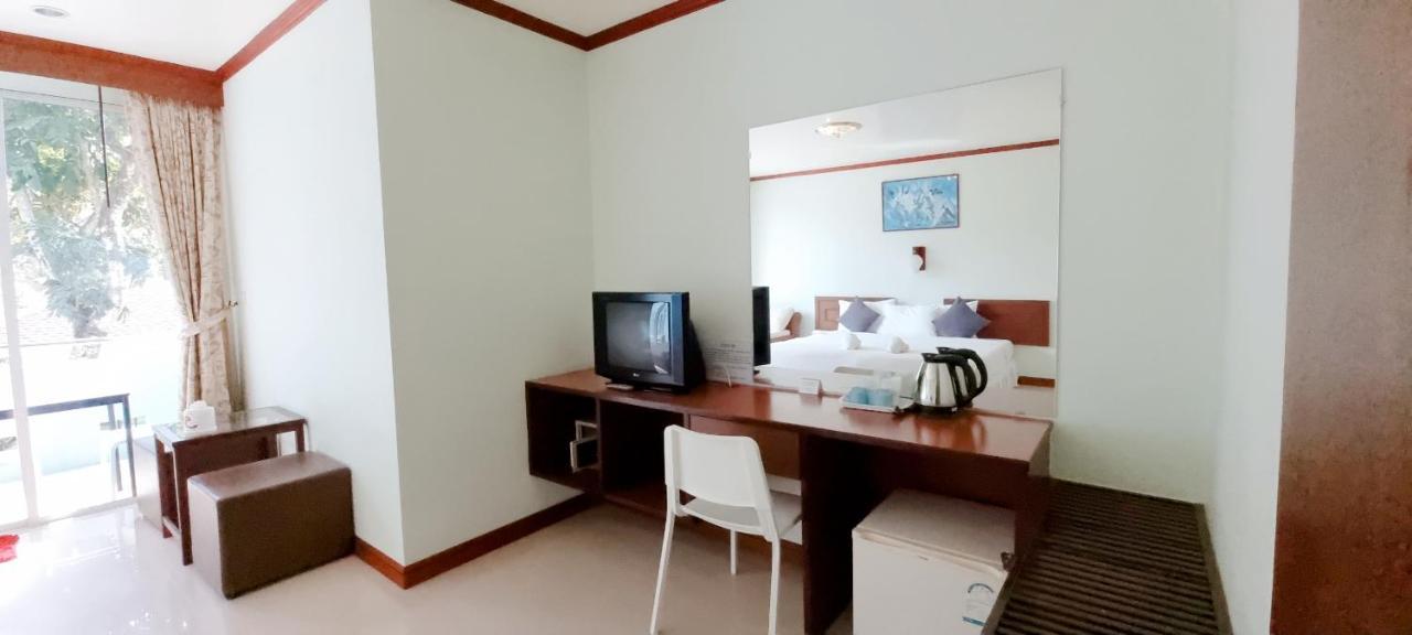 Mam Kaibae Hotel Ко Чанг Экстерьер фото