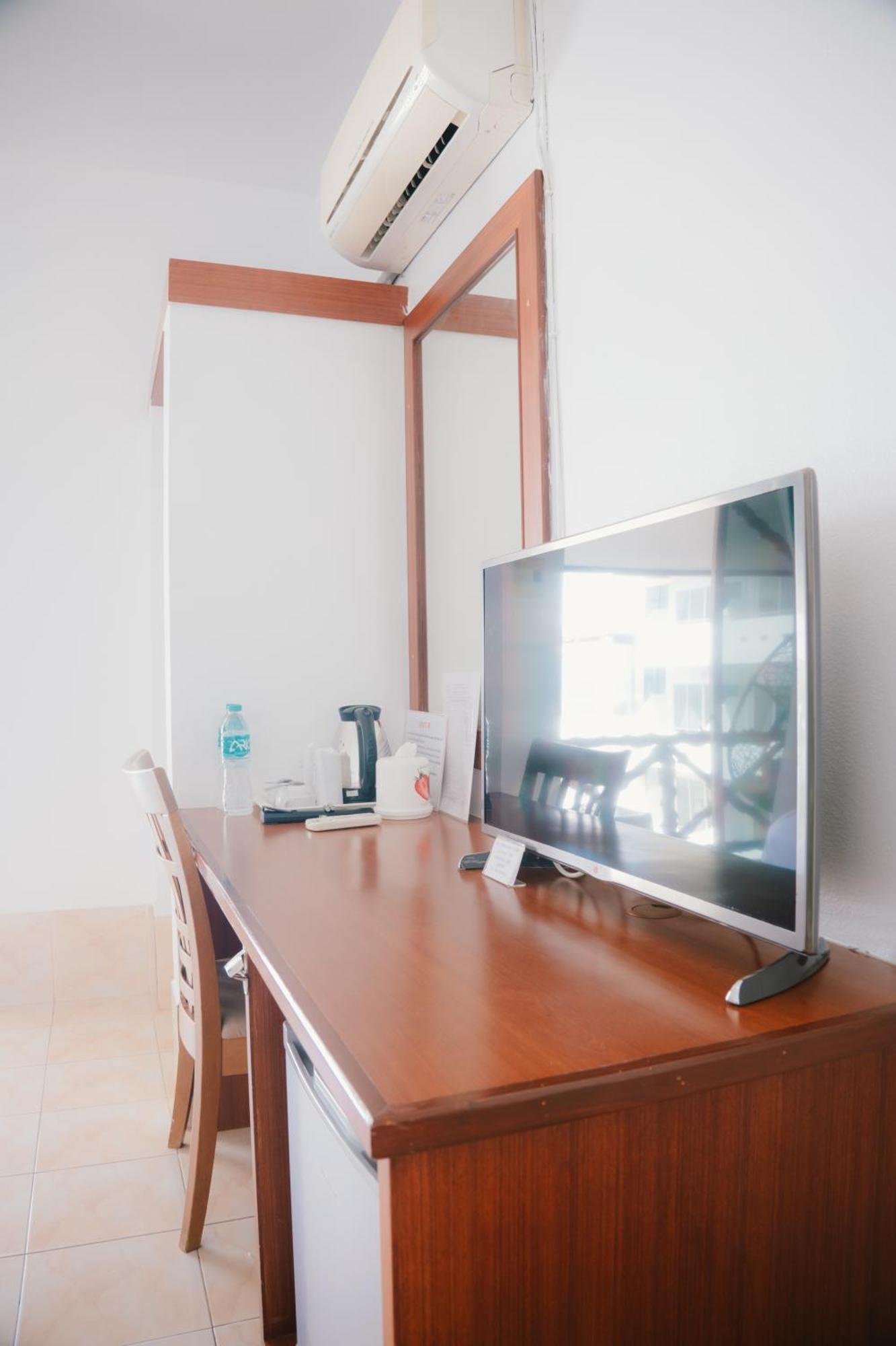 Mam Kaibae Hotel Ко Чанг Экстерьер фото